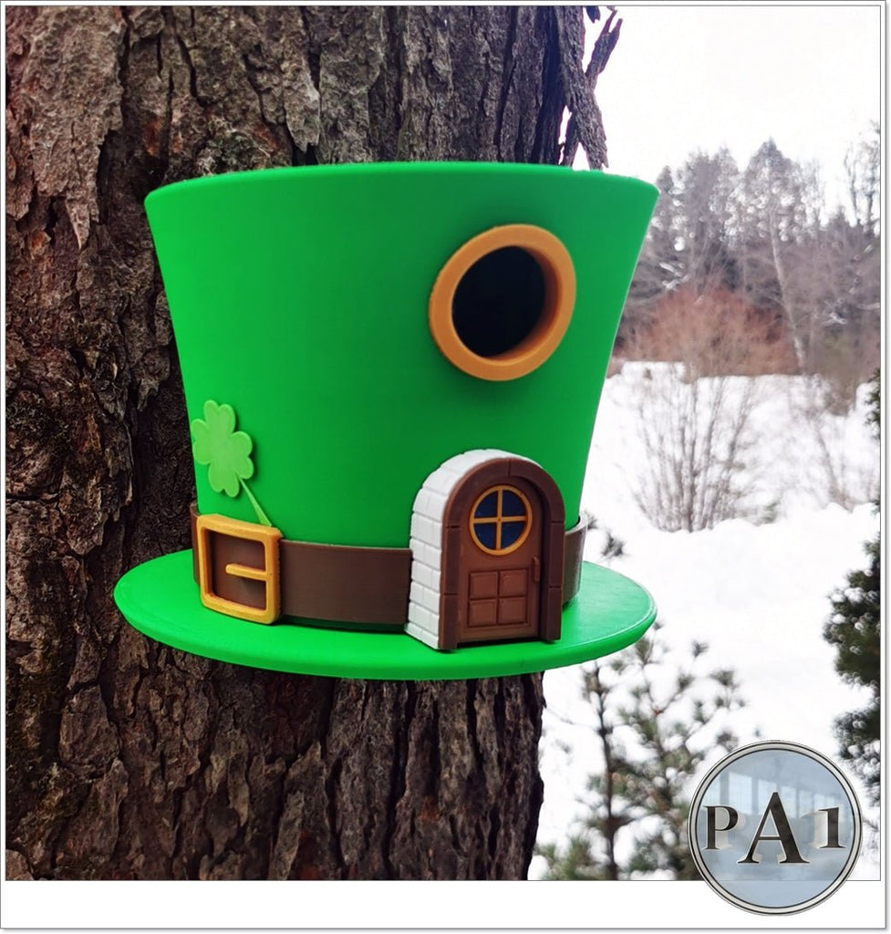 Charming Leprechaun Hat Birdhouse – St. Patrick’s Day Garden Accent